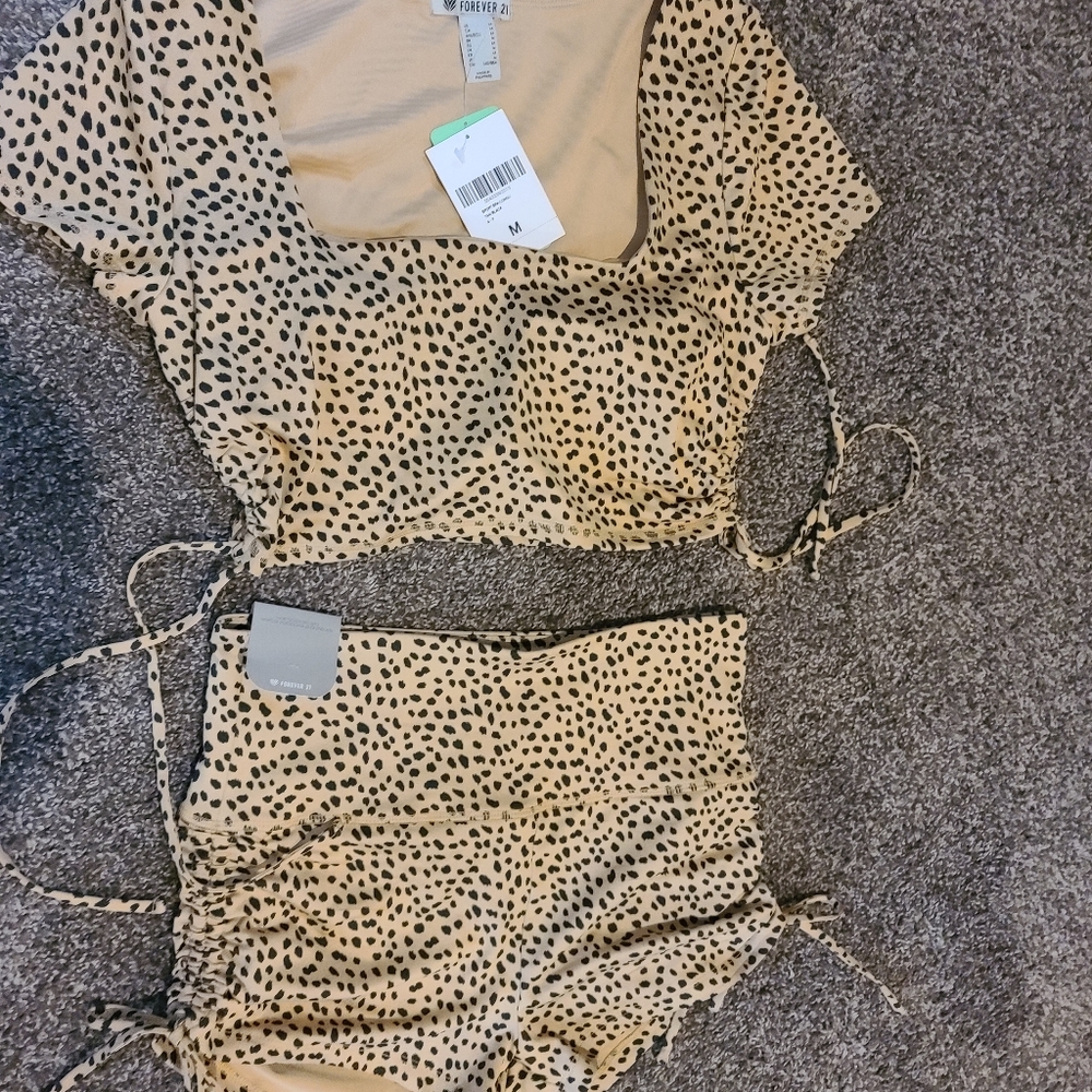 Atheltic/swim leopard set